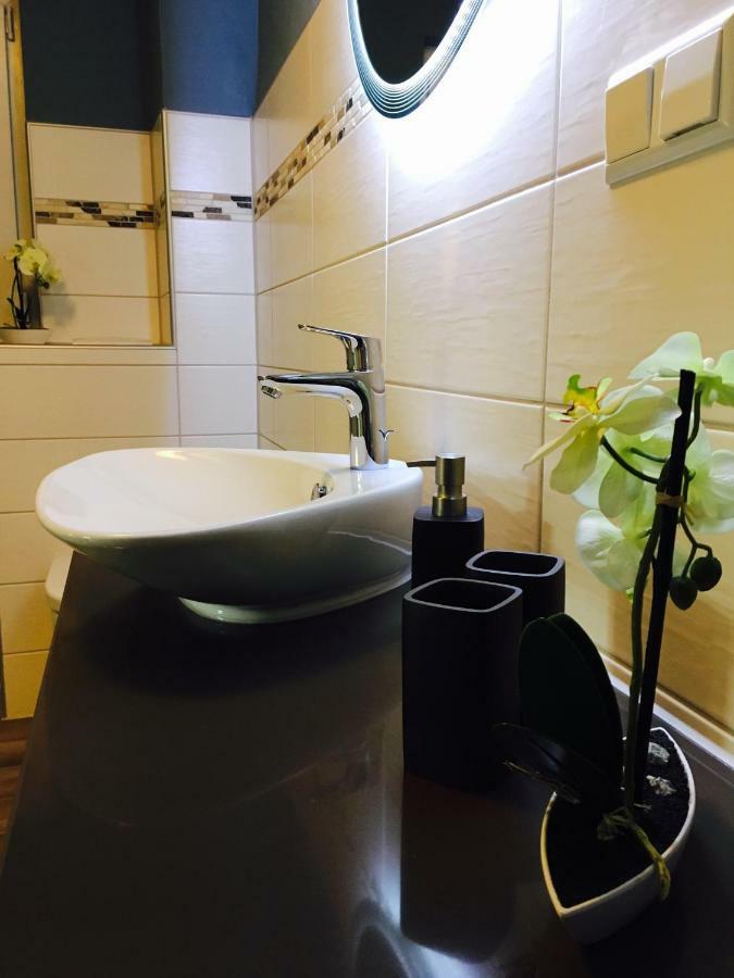 Gaestehaus Sellemols Ferienwohnung Korbmacher Heuchelheim-Klingen Exteriér fotografie